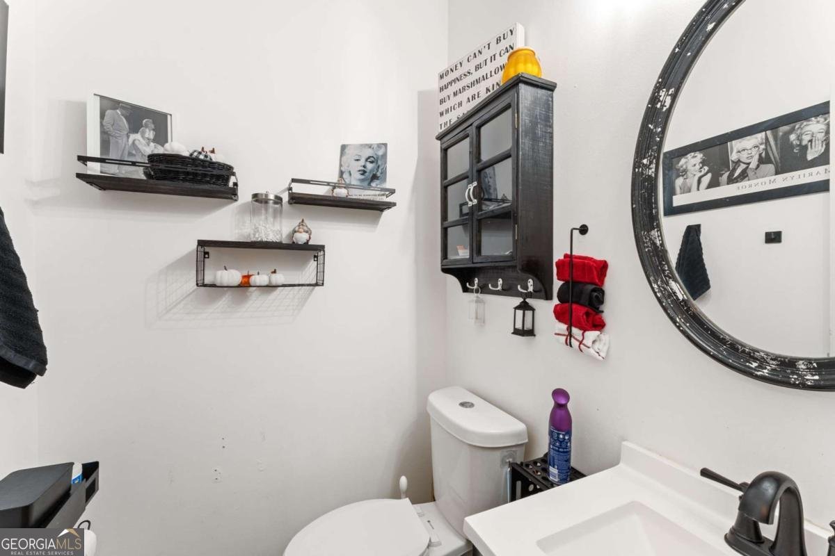 203 Ashland Drive Woodstock - Photo 7