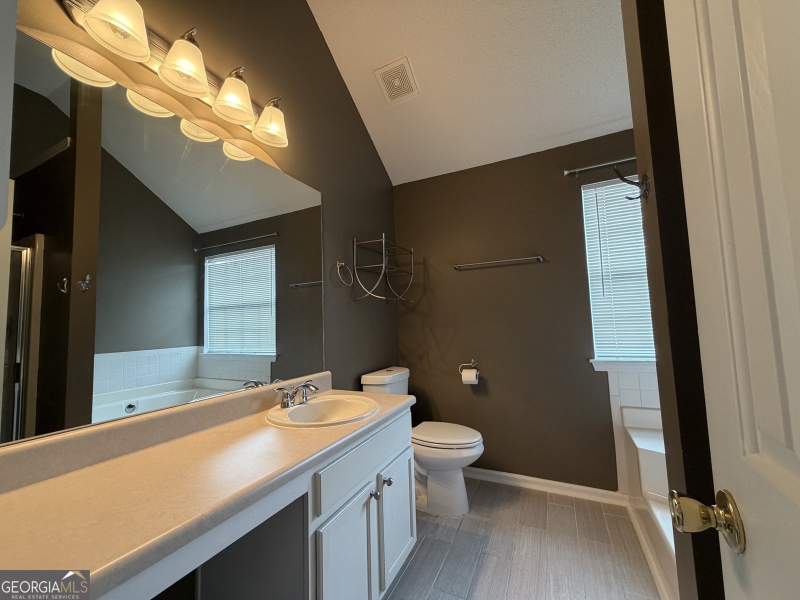 829 Kendall Park Drive Winder - Photo 11