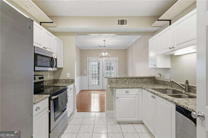 1006 Vinings Forest Lane Smyrna - Photo 19