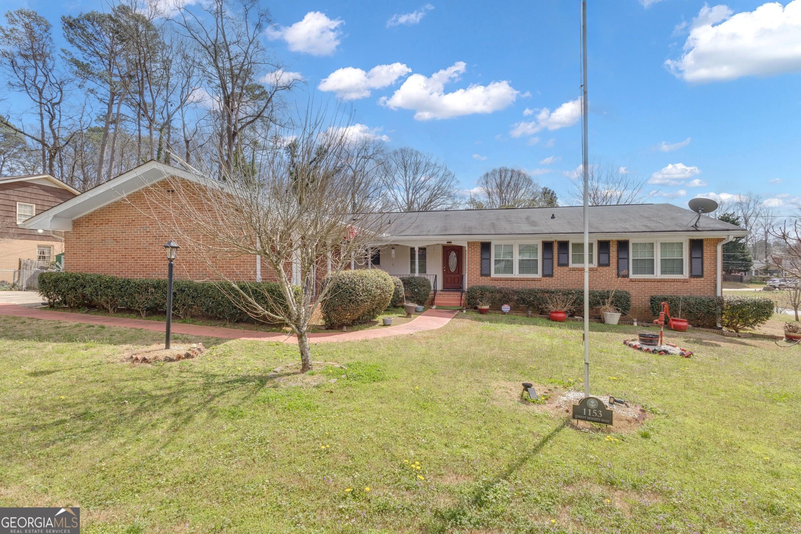 1153 Forest Heights Road Stone Mountain - Photo 1