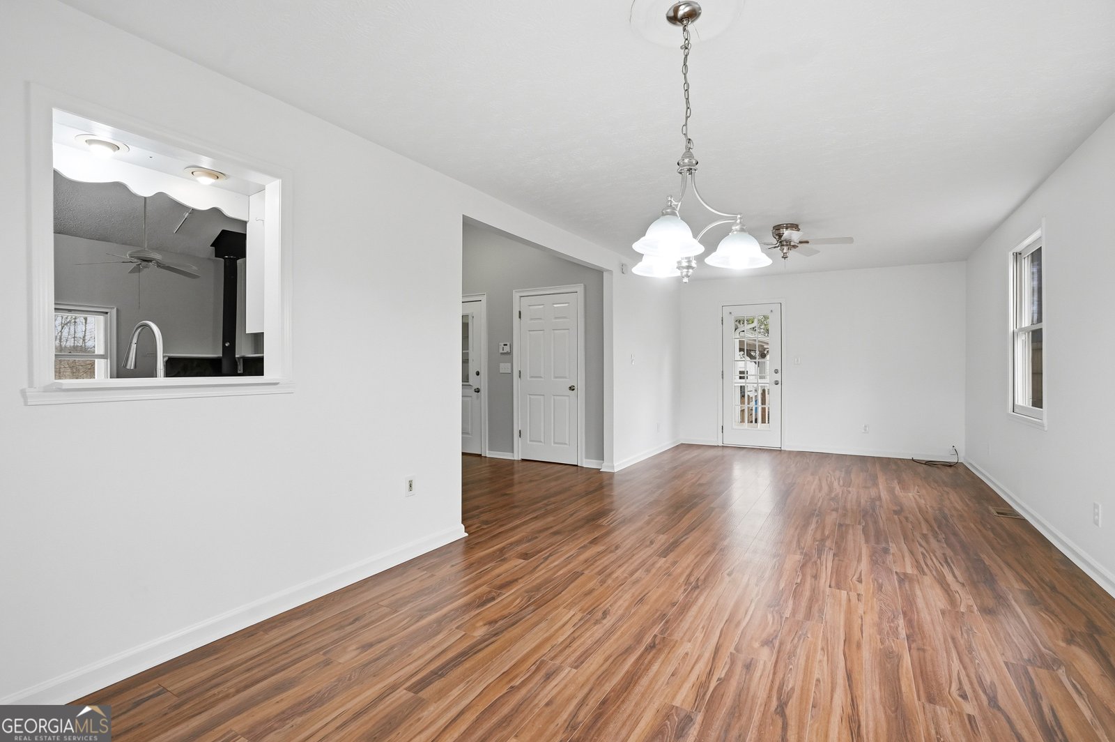 5660 Mercedes Drive Cumming - Photo 10