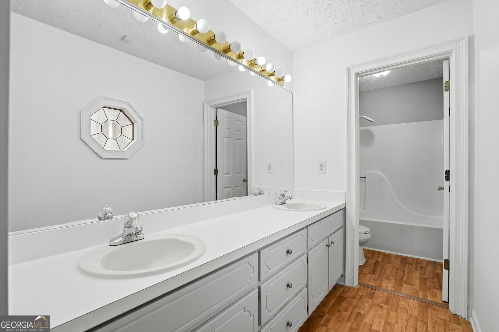 5660 Mercedes Drive Cumming - Photo 15