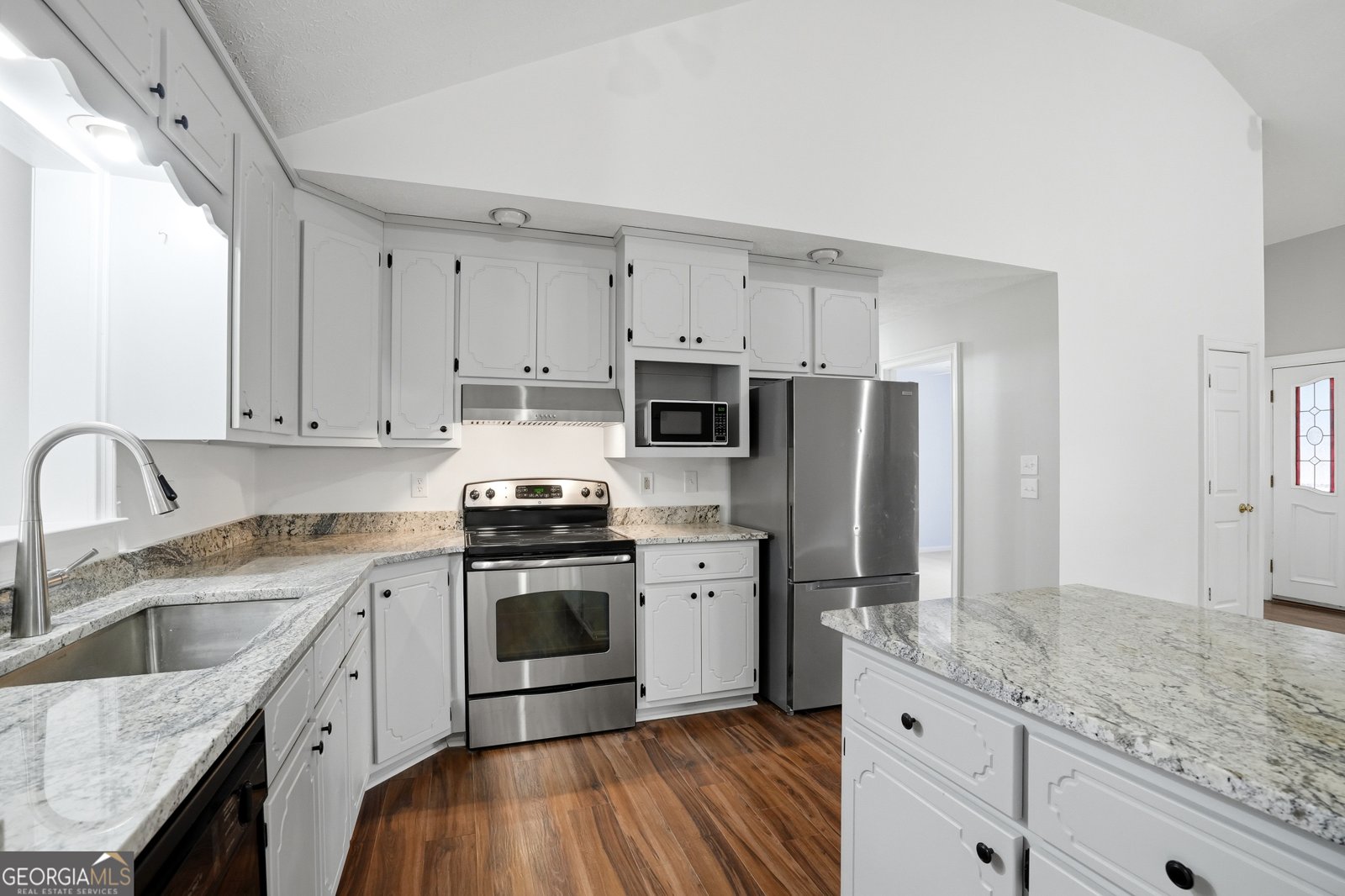 5660 Mercedes Drive Cumming - Photo 8