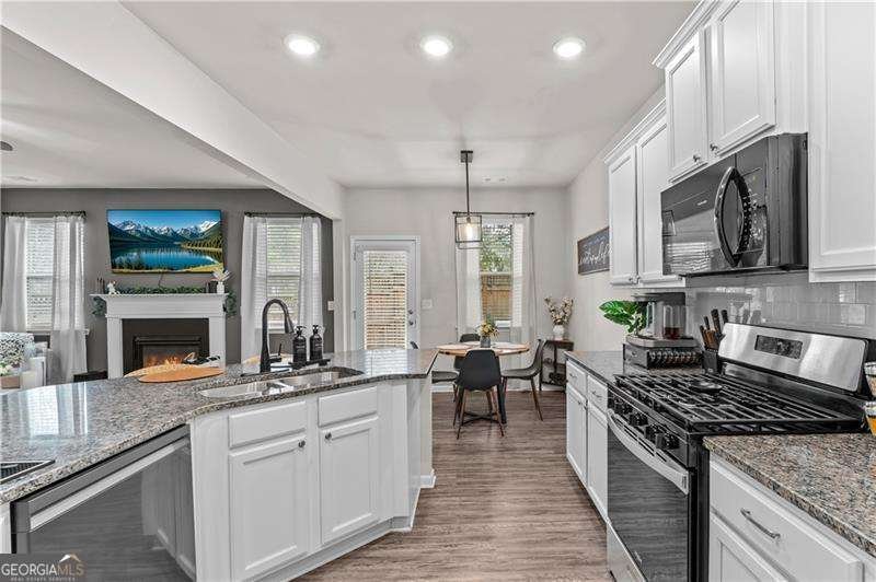 216 Ridge Valley Drive Woodstock - Photo 11