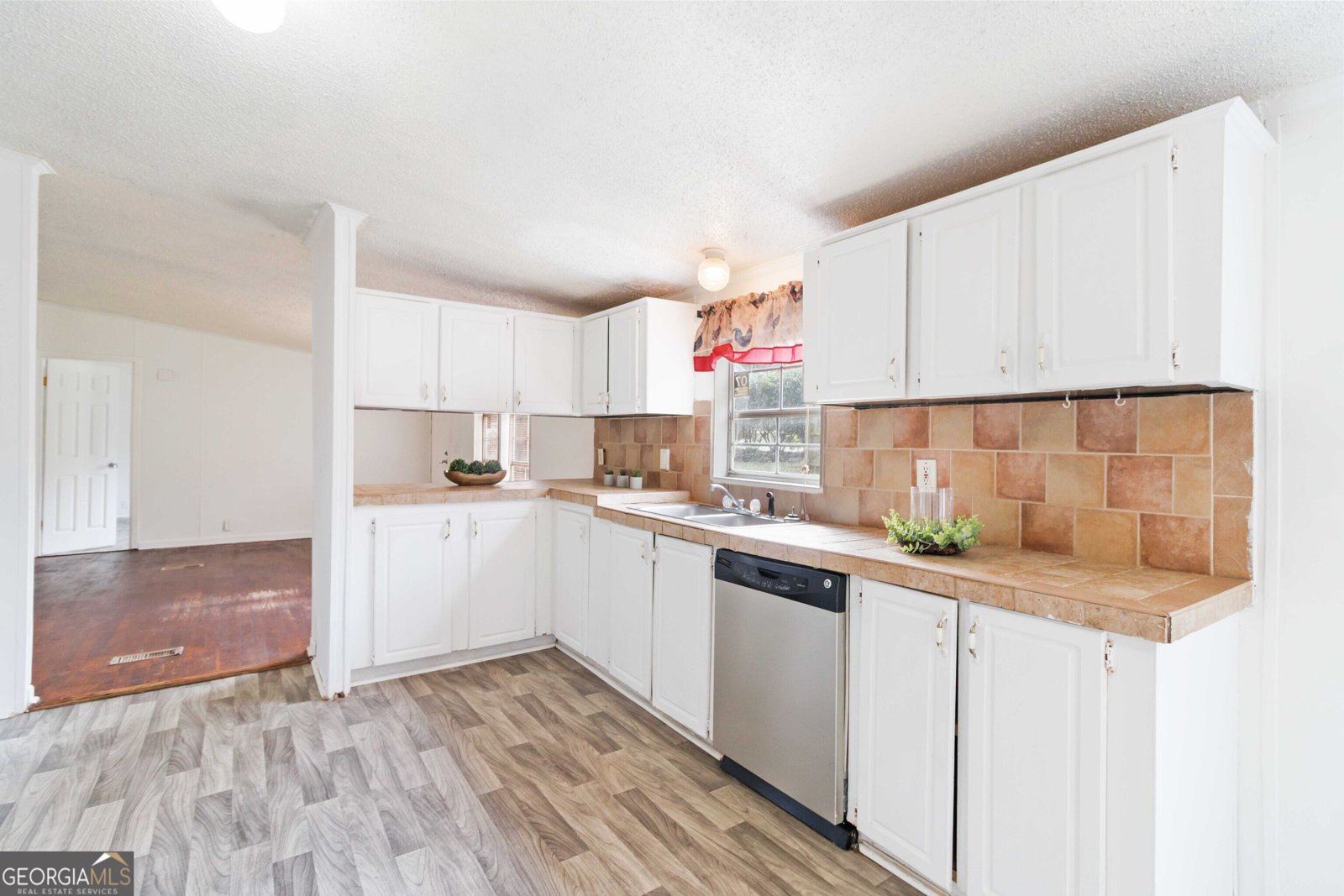 38 Vaughn Drive Woodstock - Photo 10