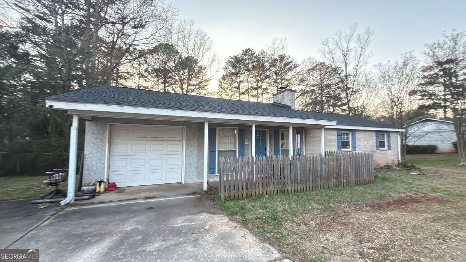 2377 Stanton Road Conyers - Photo 1