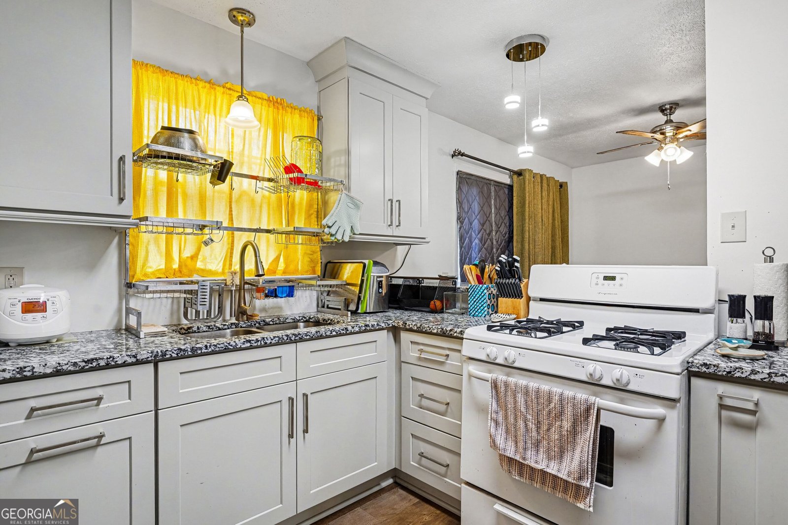 2377 Stanton Road Conyers - Photo 9