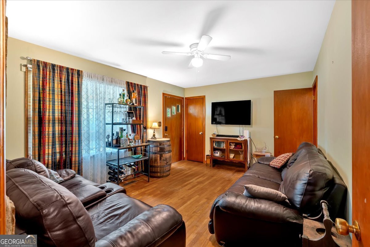 7783 Cantrell Road Douglasville - Photo 9