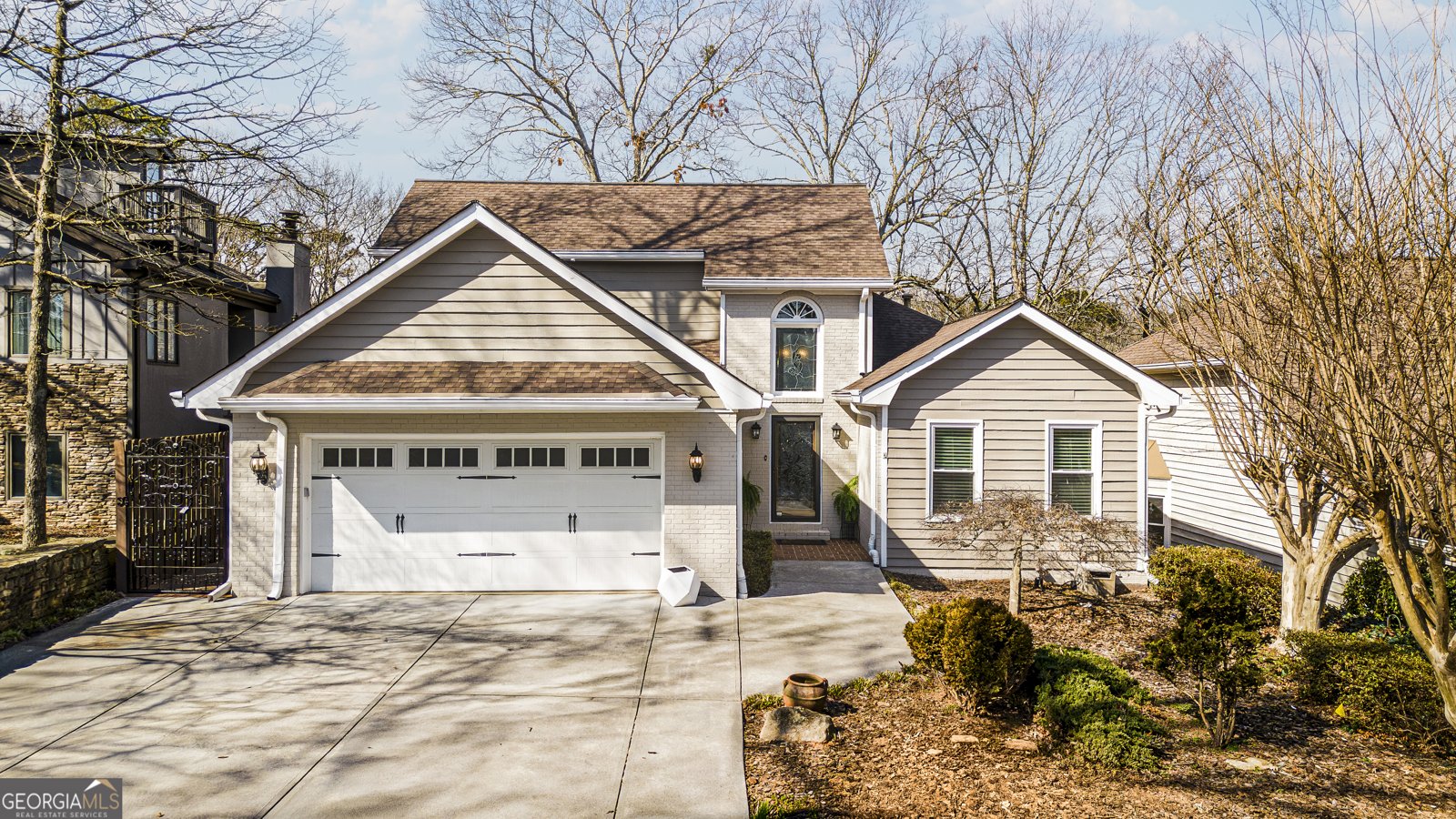 10120 Kinross Road Roswell - Photo 1