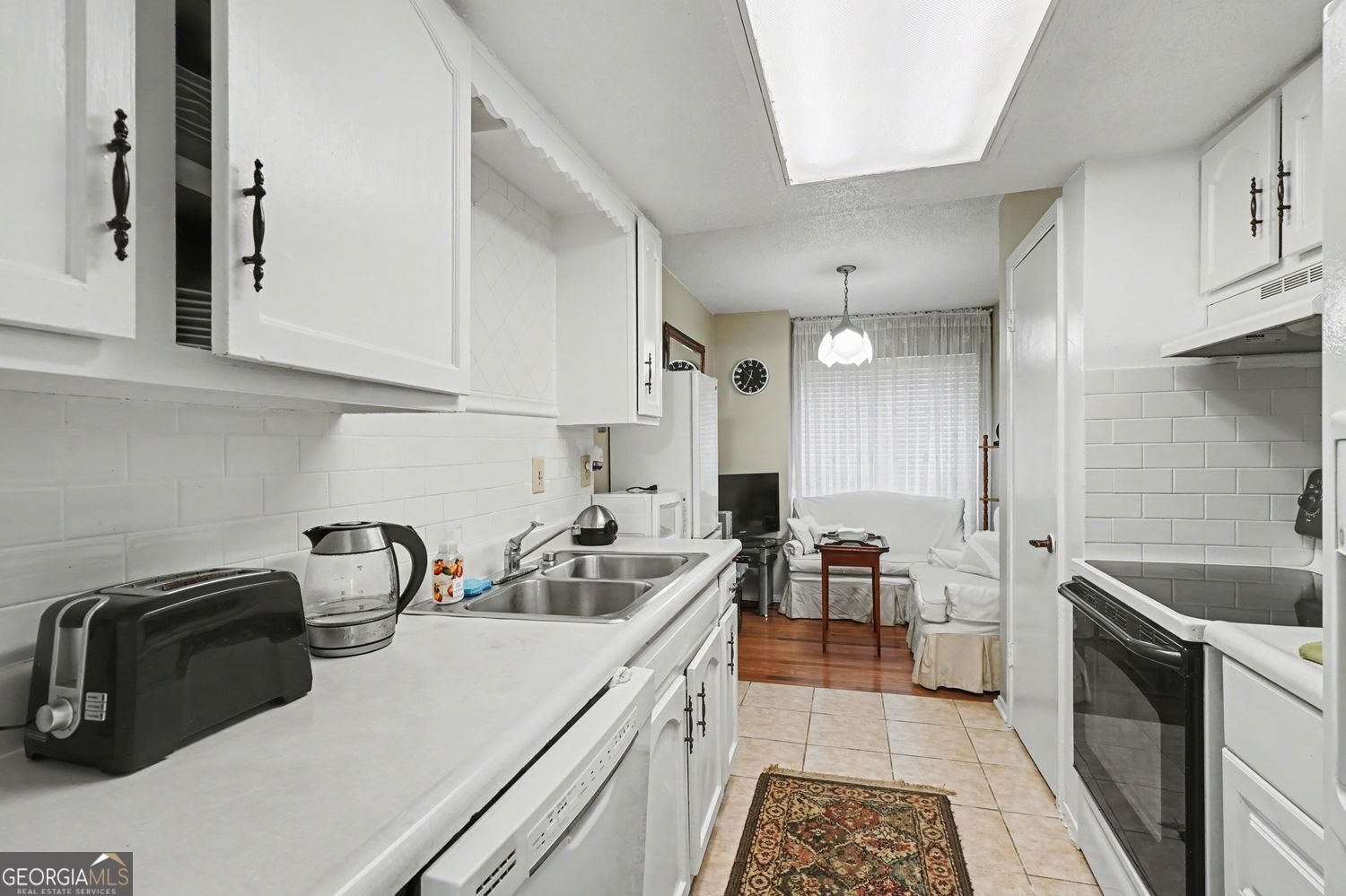 697 Garden Walk Drive Stone Mountain - Photo 10