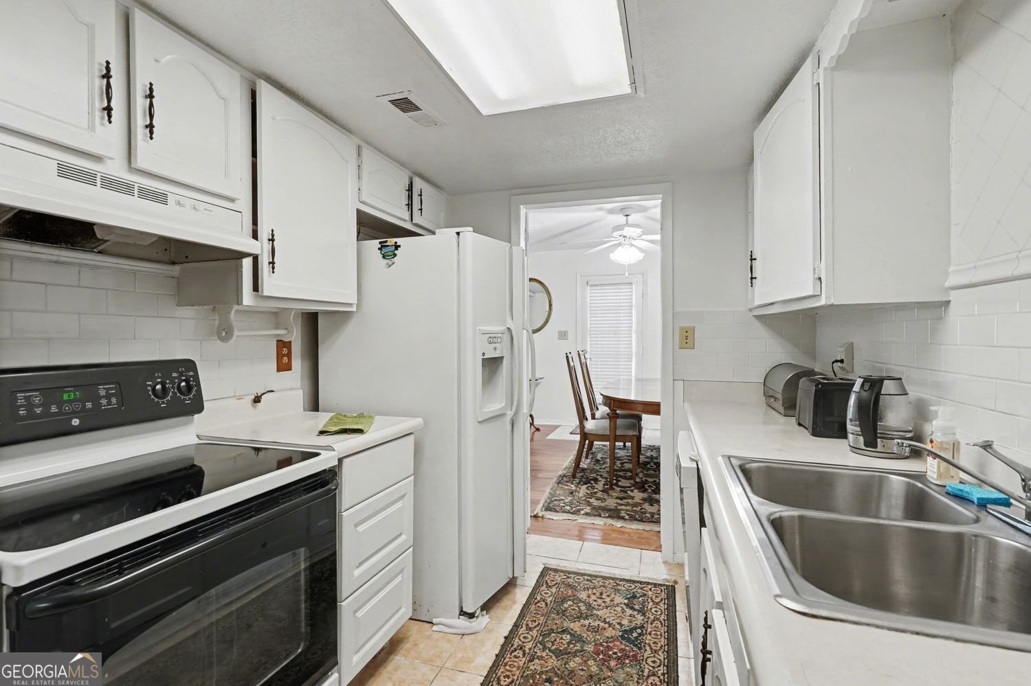 697 Garden Walk Drive Stone Mountain - Photo 9