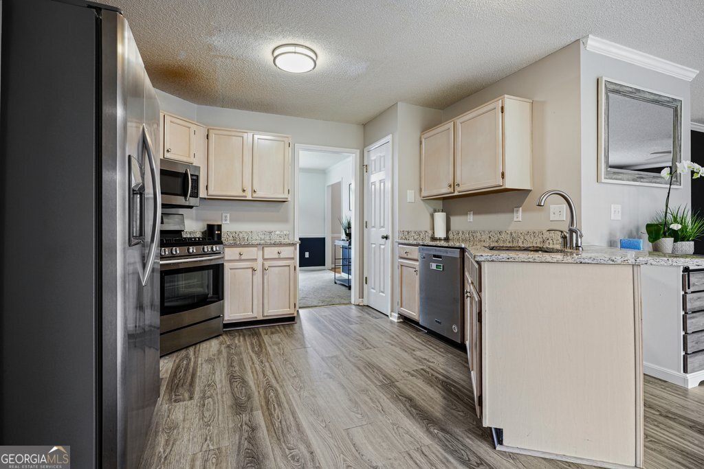 608 Adam Circle Woodstock - Photo 7