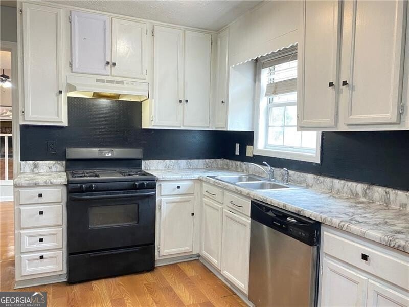 407 Sheppard Xing Court Stone Mountain - Photo 17