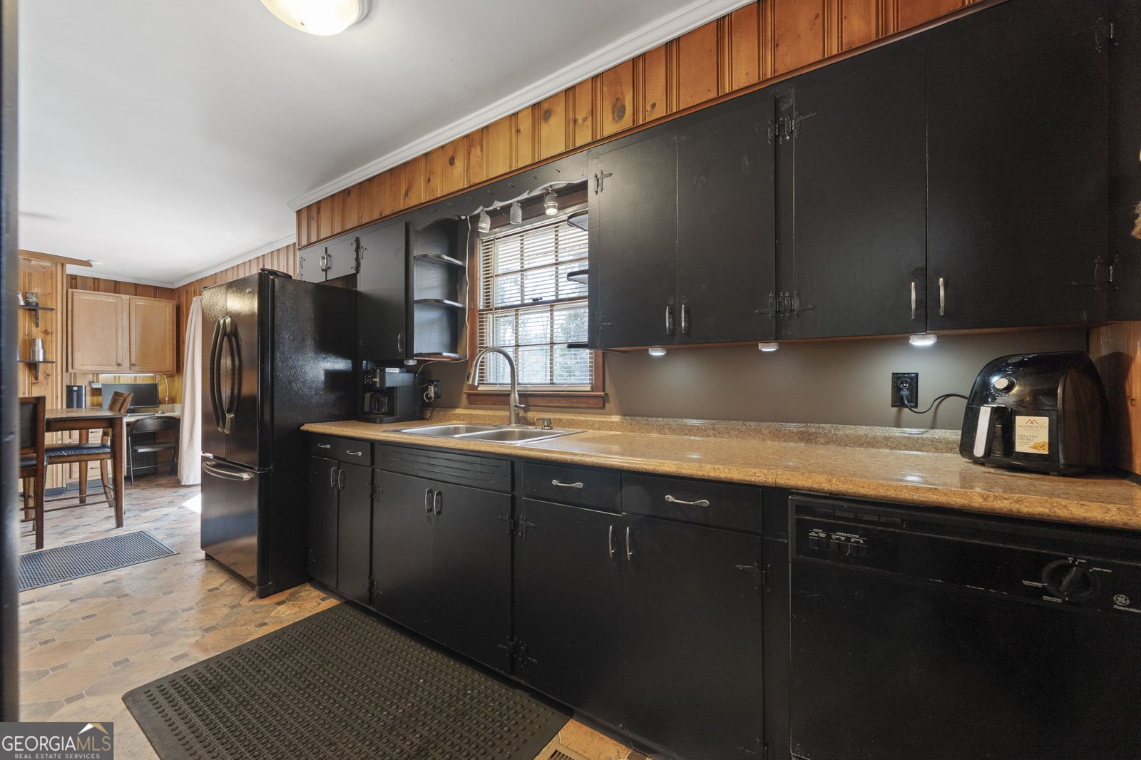 805 West Street Greenboro - Photo 9