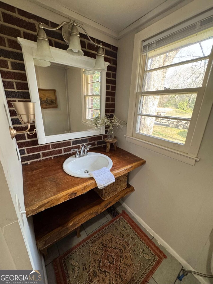 447 Whitehead Road Athens - Photo 21