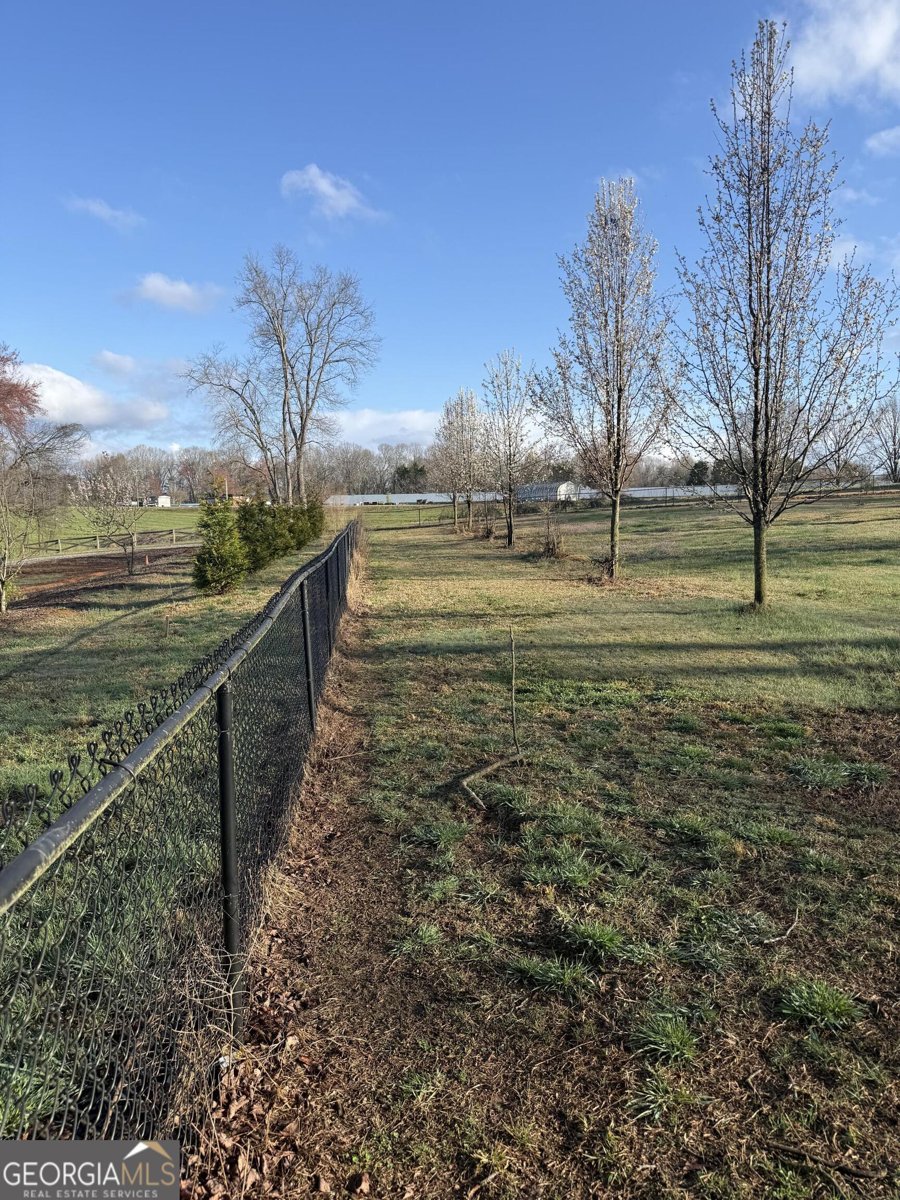 2458 Post Road Cleveland - Photo 21