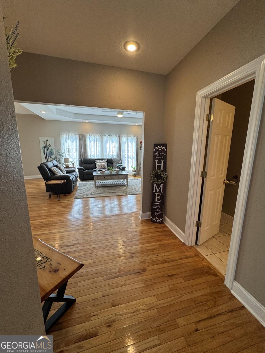 2458 Post Road Cleveland - Photo 36