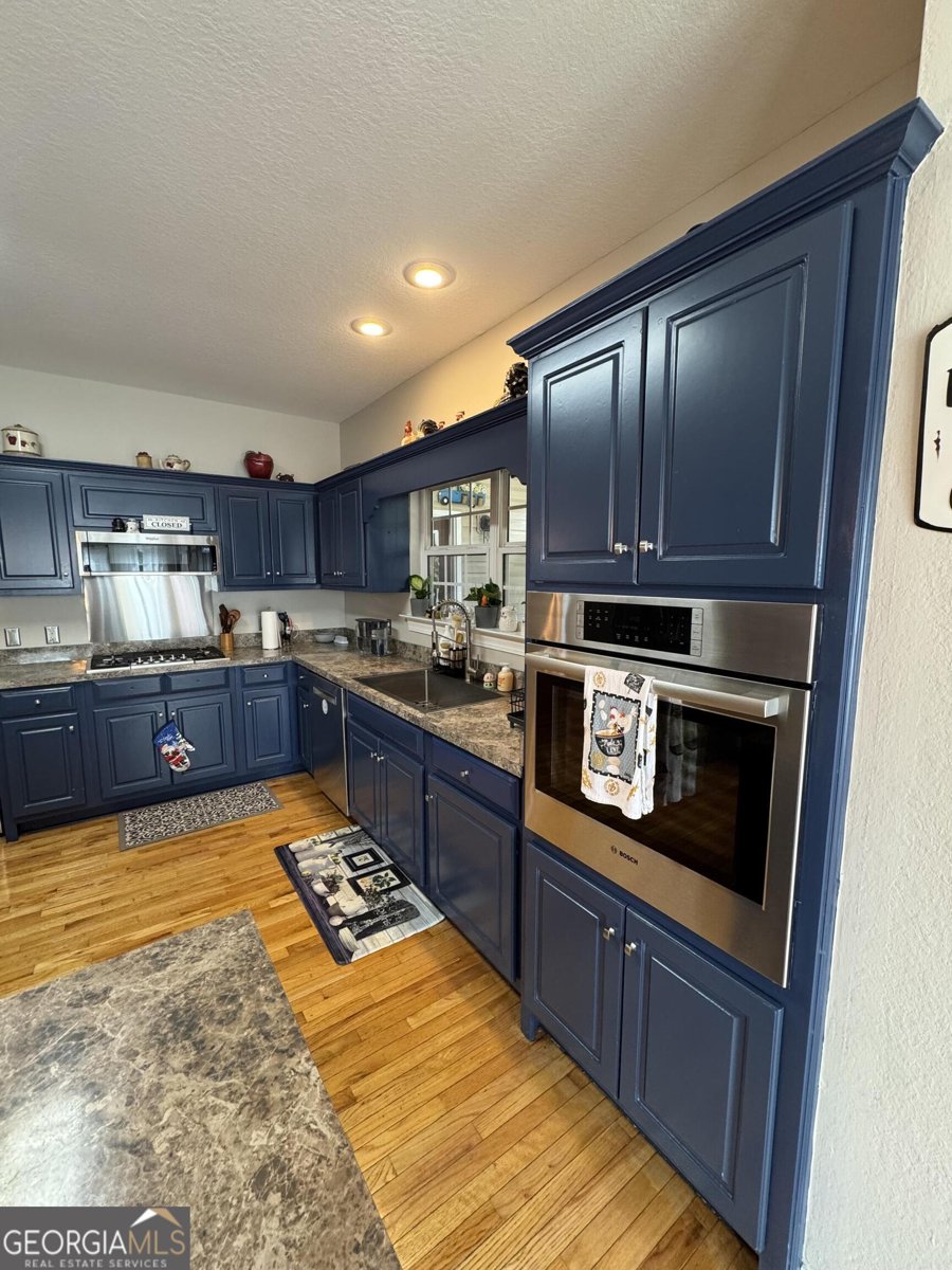 2458 Post Road Cleveland - Photo 48