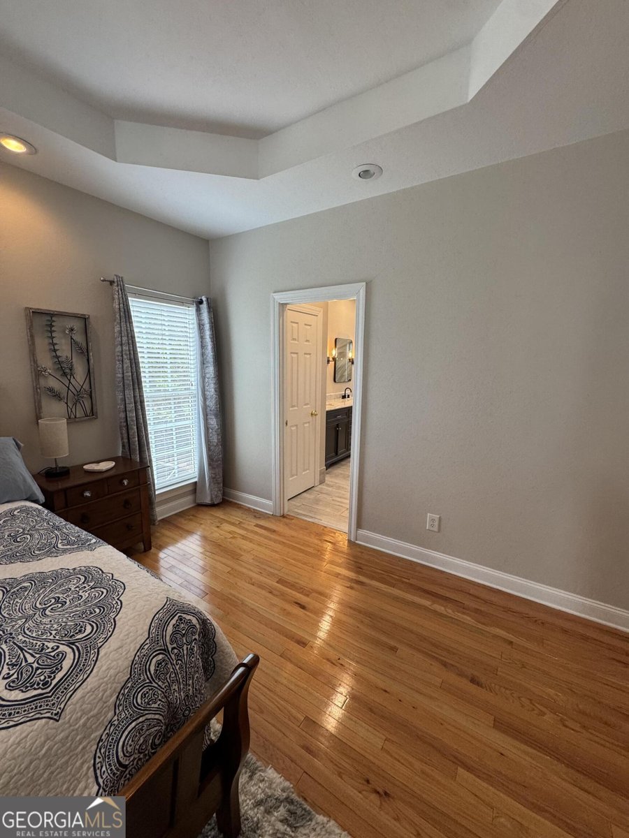 2458 Post Road Cleveland - Photo 57