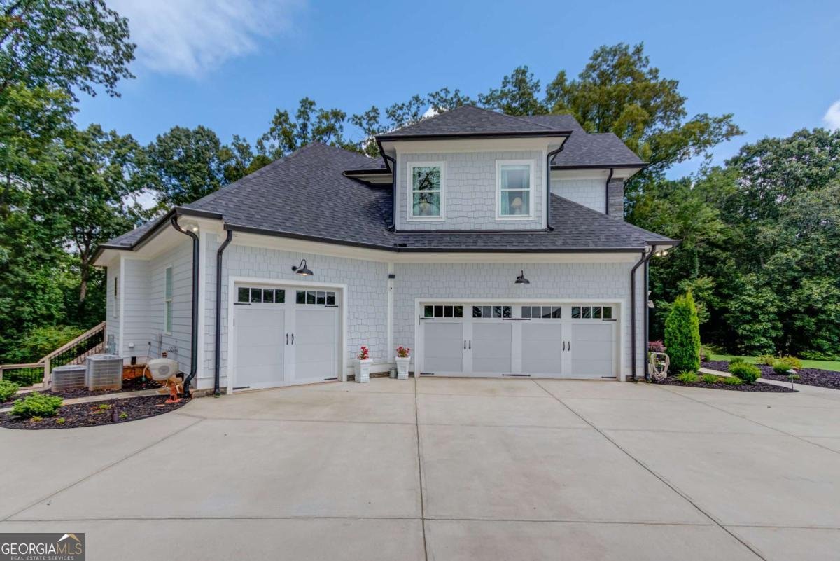 5392 Retreat Drive Flowery Branch - Photo 8