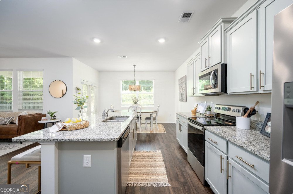 470 Shasta Court Hoschton - Photo 9