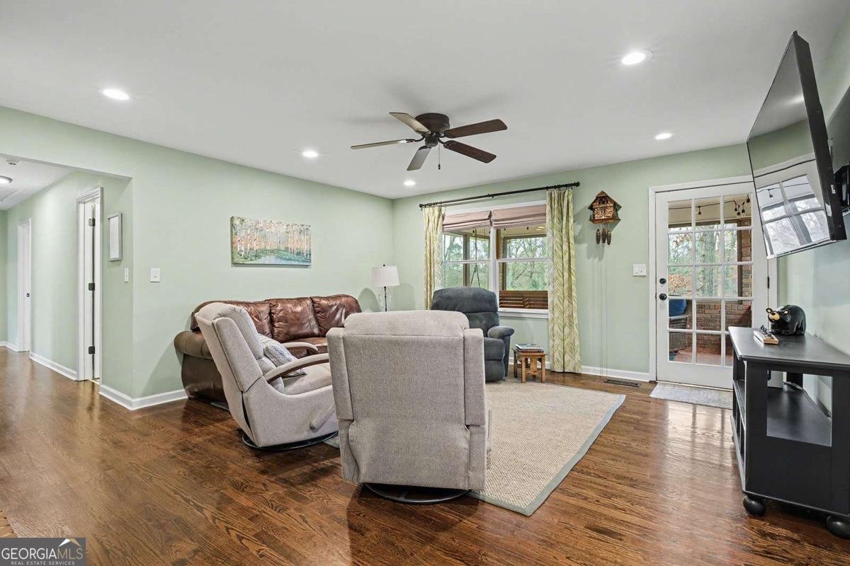 3690 Hickory Circle Smyrna - Photo 17