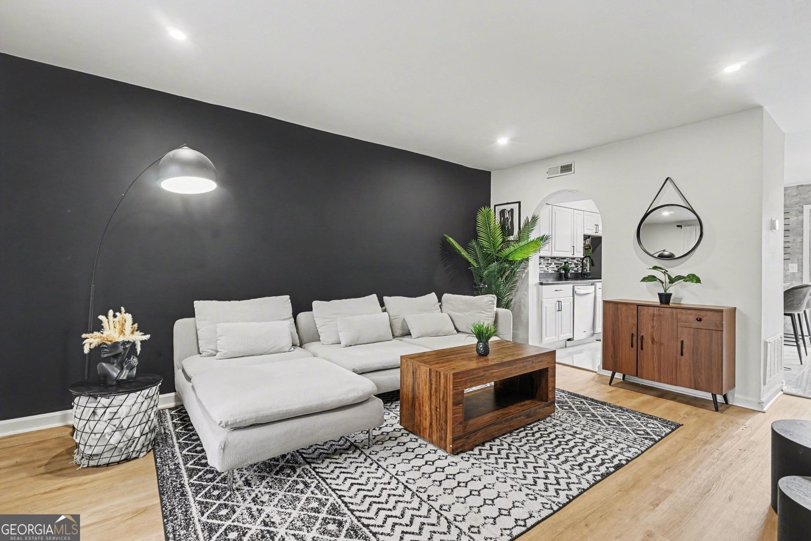 3083 Colonial Way Atlanta - Photo 1