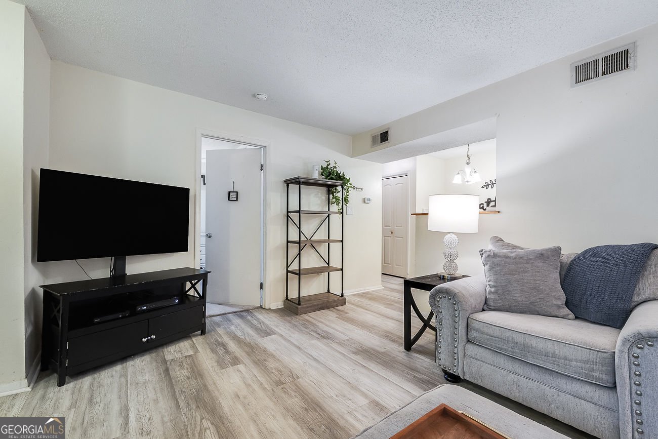 401 Cromwell Road Savannah - Photo 9