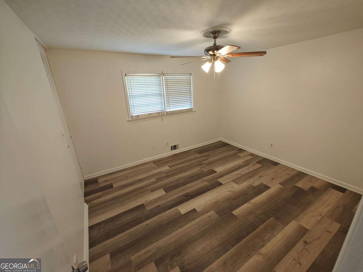 1296 Scenic Way Lilburn - Photo 9