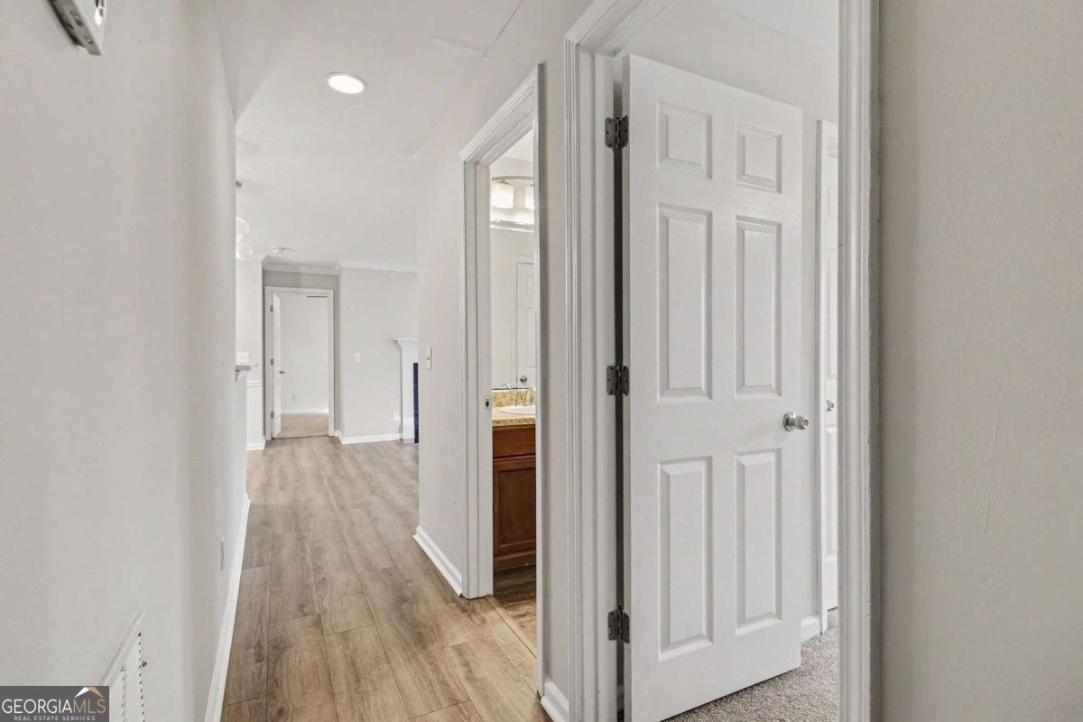 225 Warm Springs Circle Roswell - Photo 7