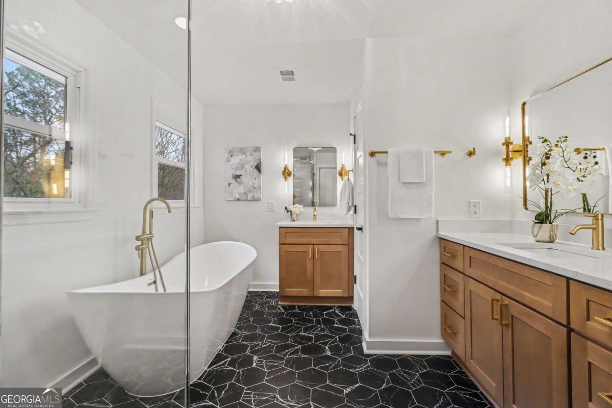 2670 Stonehenge Way Dunwoody - Photo 18