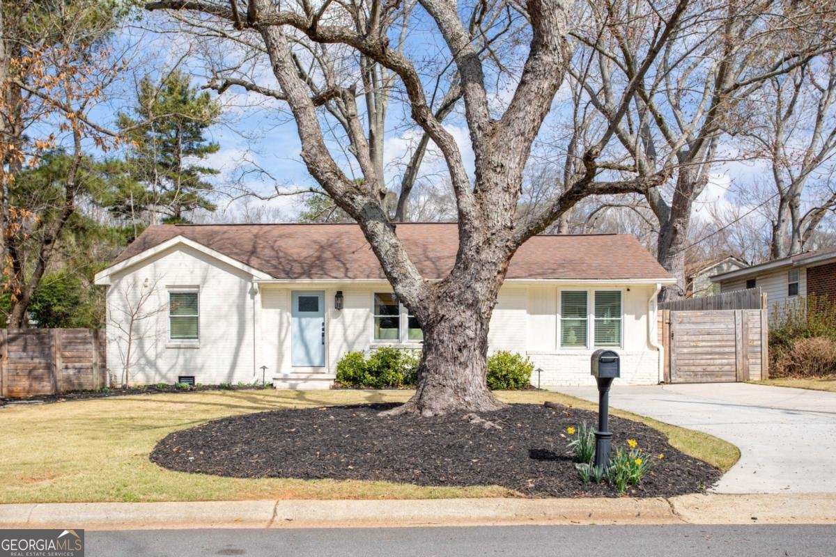 545 Woodale Drive Smyrna - Photo 1