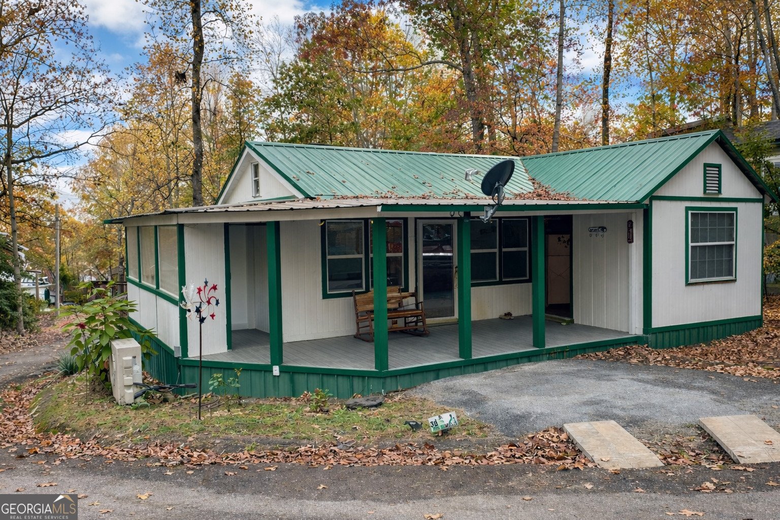 38 Yogi Bear Boulevard Cleveland - Photo 1