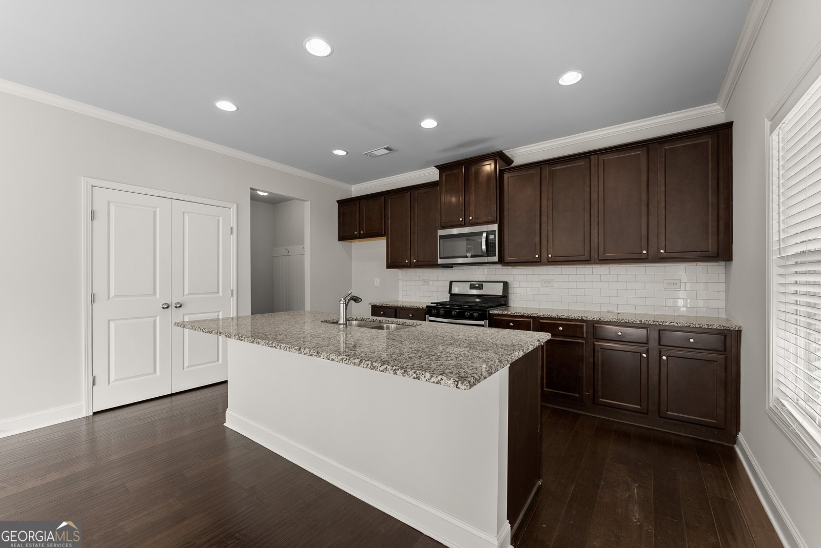 4513 Banshire Circle Gainesville - Photo 16