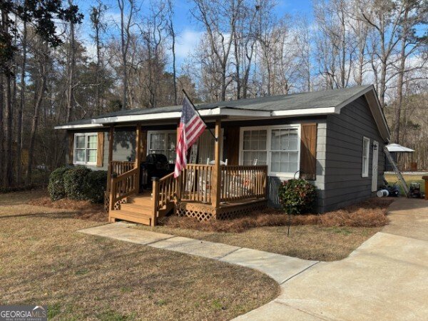 300 Fambro Circle Griffin - Photo 1