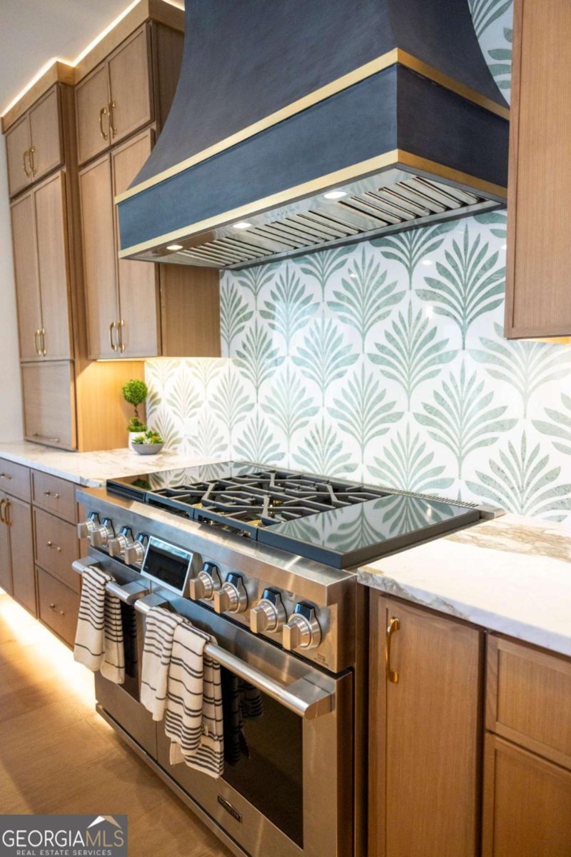 8485 Lynn Drive Gainesville - Photo 9