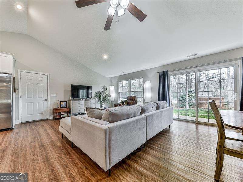 1002 Brackett Road Marietta - Photo 11