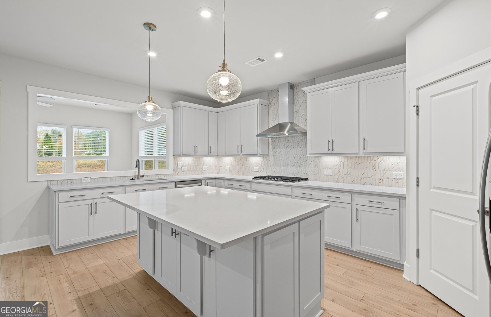 4905 Rosarian Drive Cumming - Photo 6