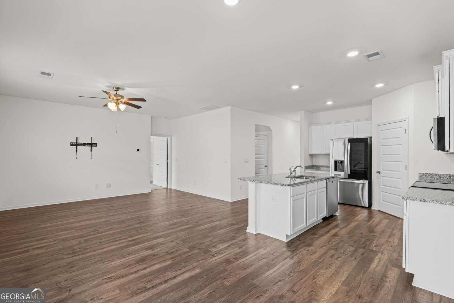 166 Champlain Road Hoschton - Photo 14