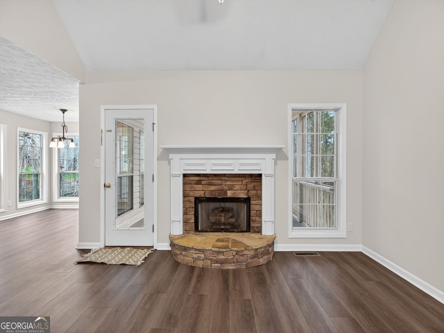 4465 Longmont Drive Cumming - Photo 37