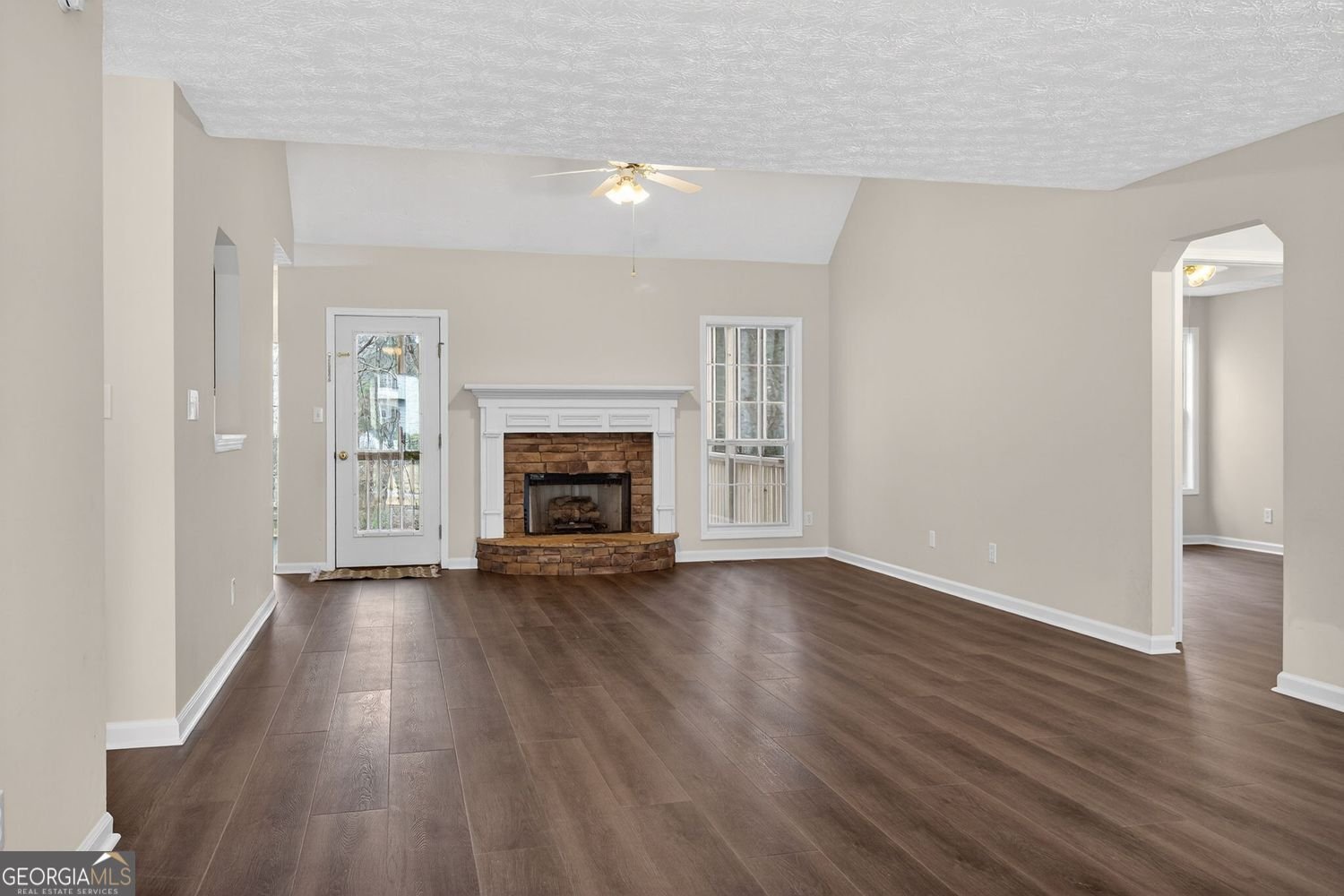 4465 Longmont Drive Cumming - Photo 9