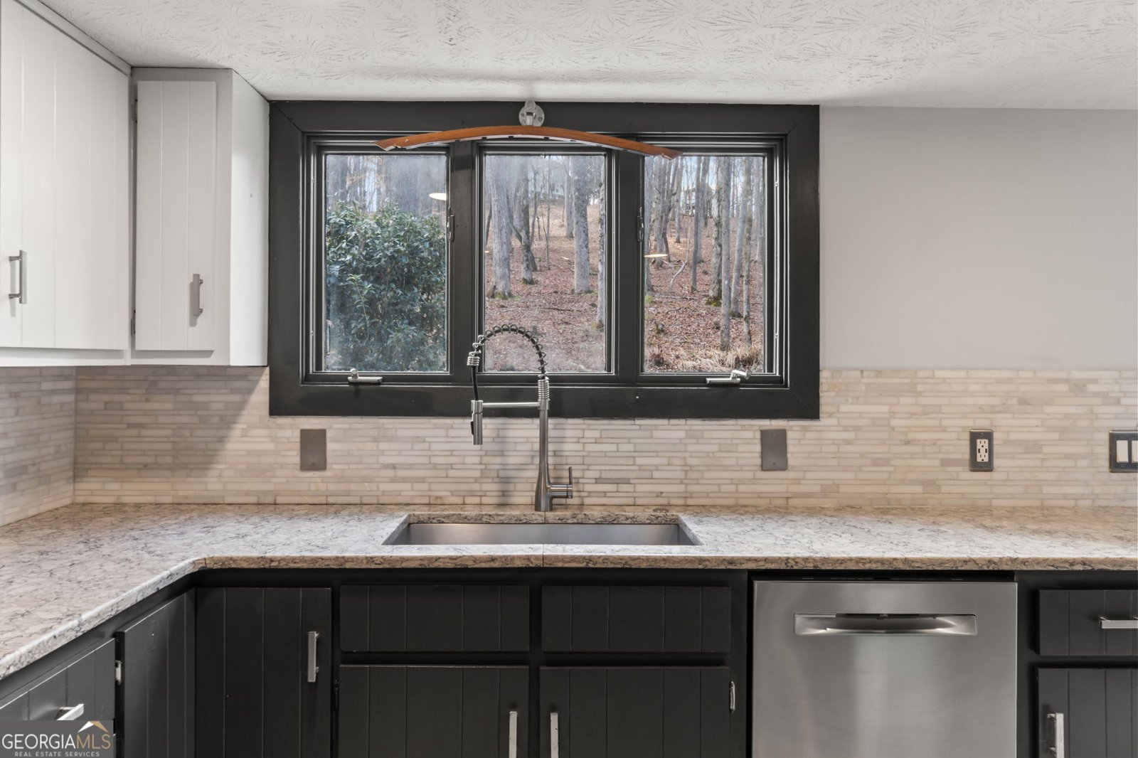 5530 Bourbon Drive Gainesville - Photo 11