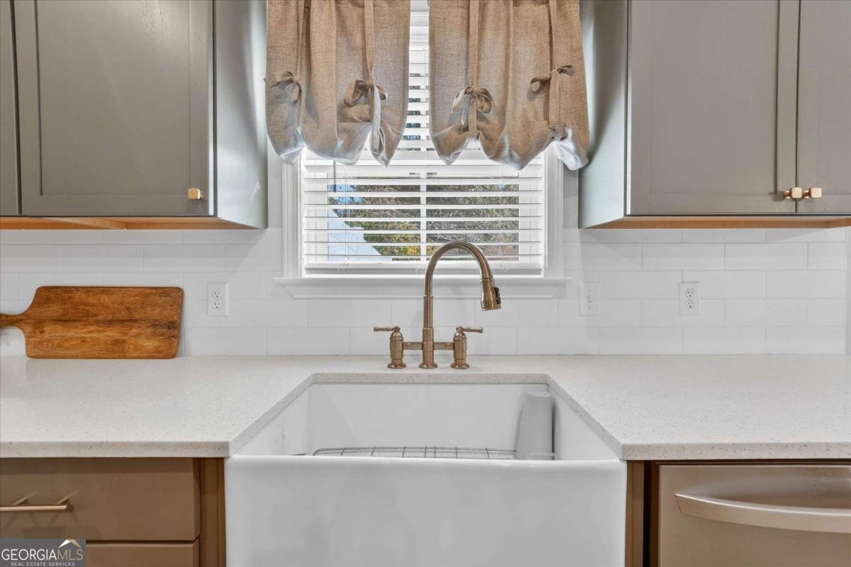 301 Ash Street Springfield - Photo 16