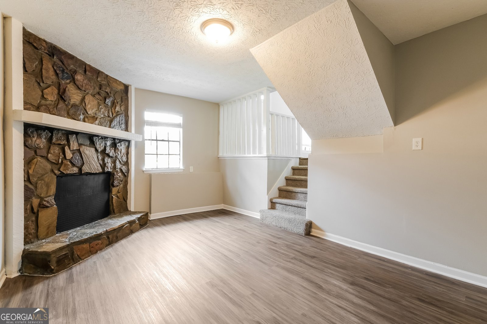 7237 Angie Court Riverdale - Photo 12