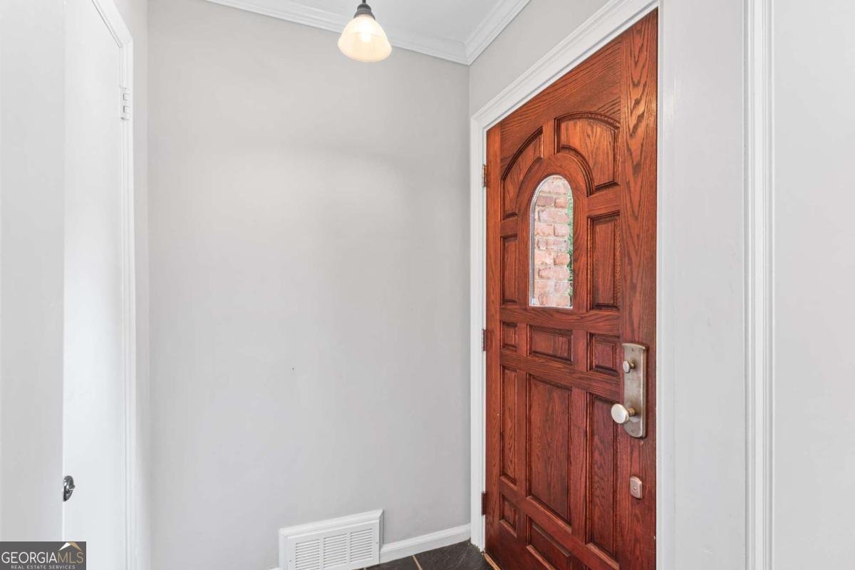 1257 Briar Hills Drive Atlanta - Photo 12