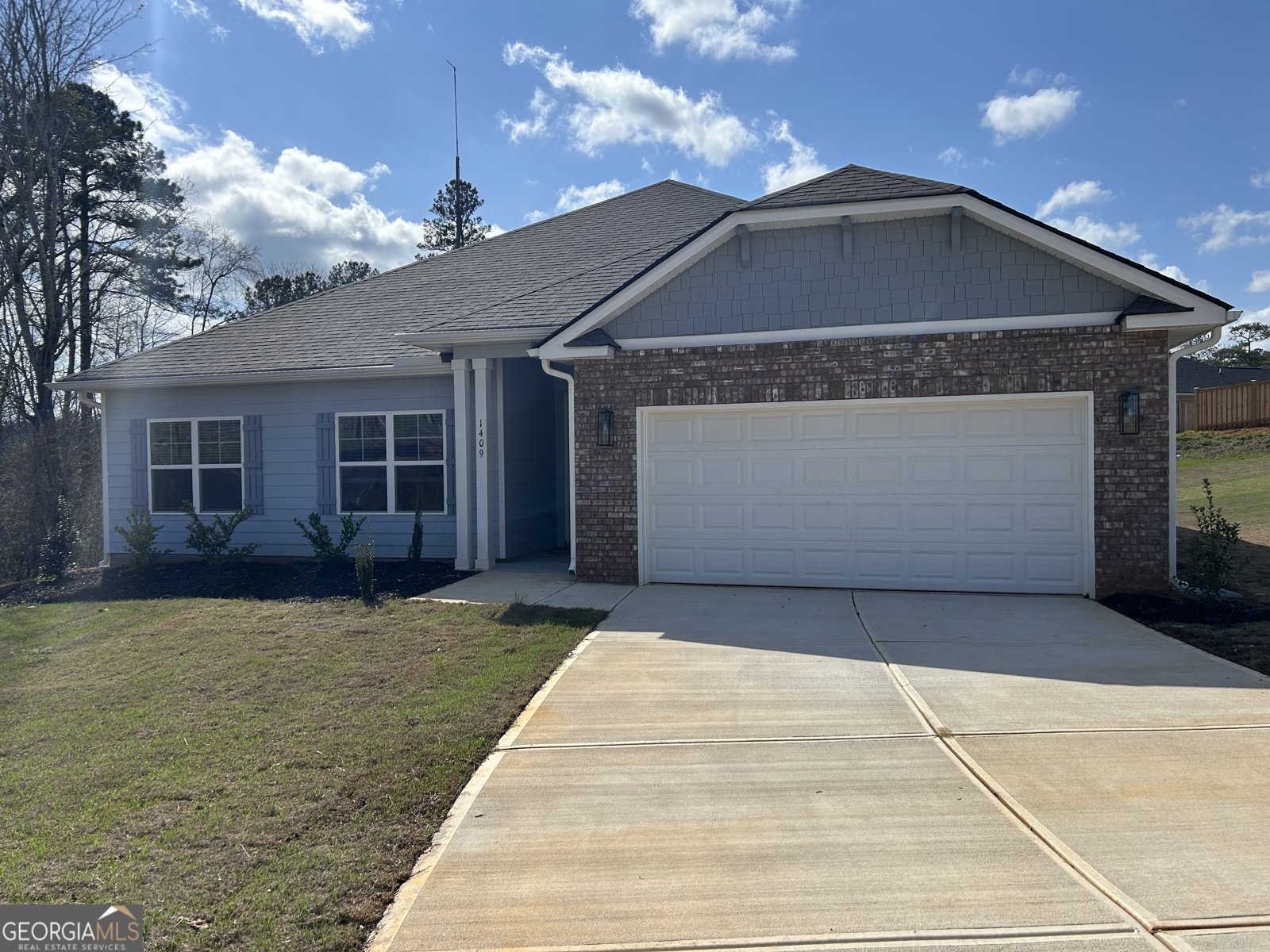 1409 Barrington Place Terrace Macon - Photo 1