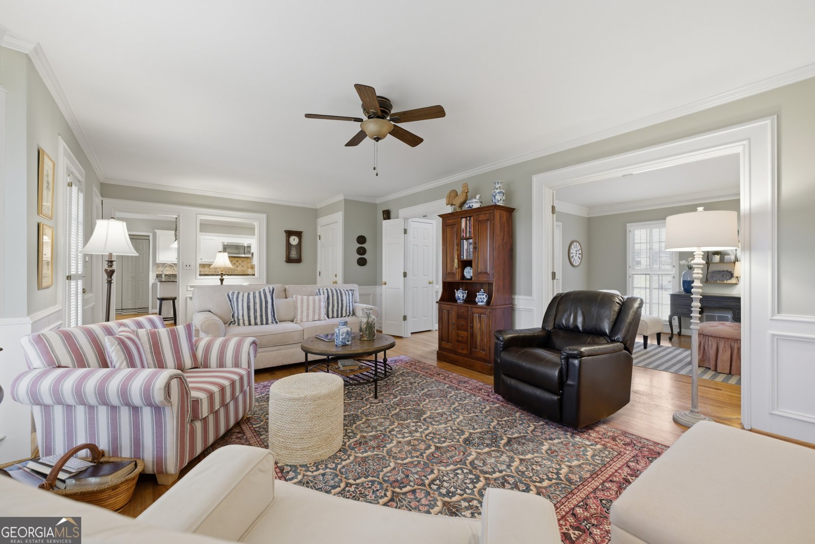 10985 Wilshire Chase Drive Johns Creek - Photo 11