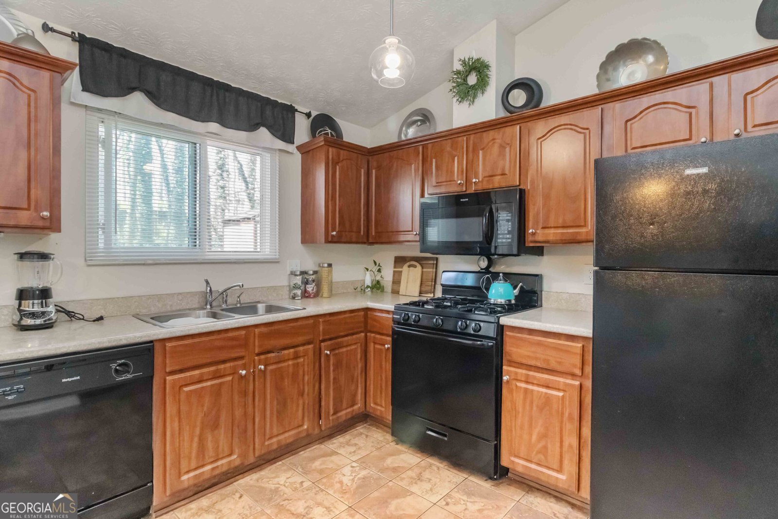 811 Longfellow Court Stone Mountain - Photo 21