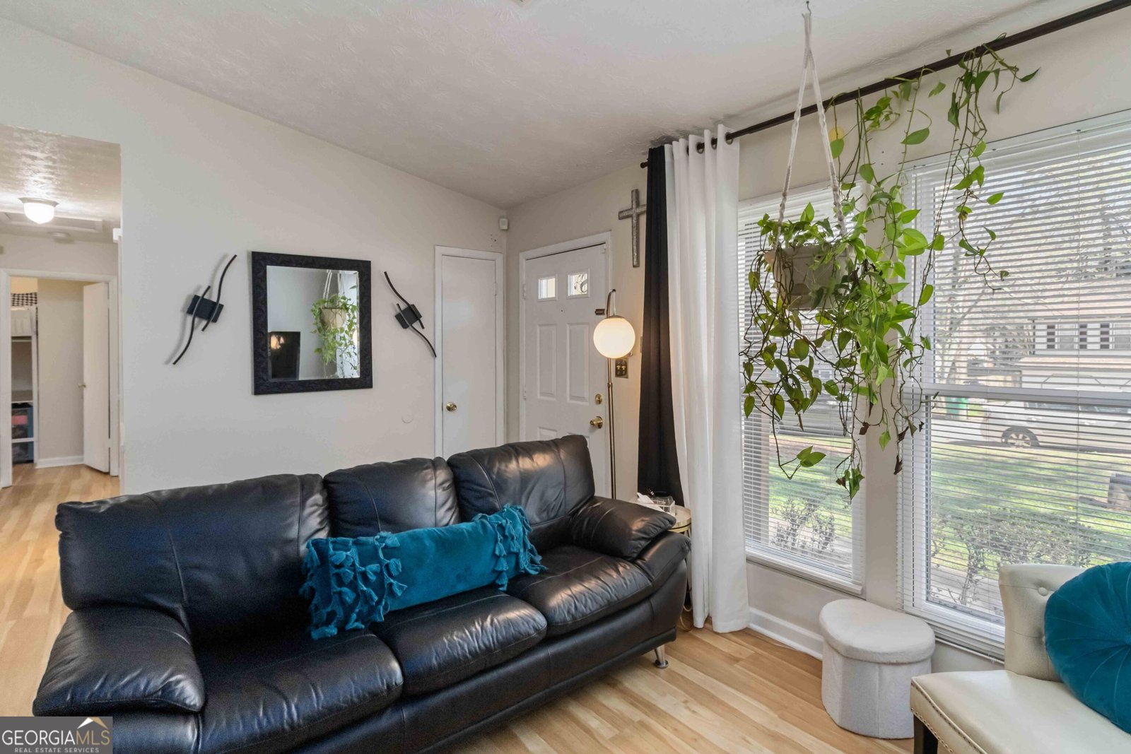 811 Longfellow Court Stone Mountain - Photo 8