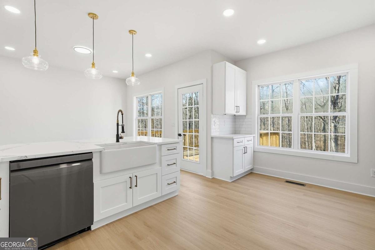 5975 Windsor Creek Drive Douglasville - Photo 10